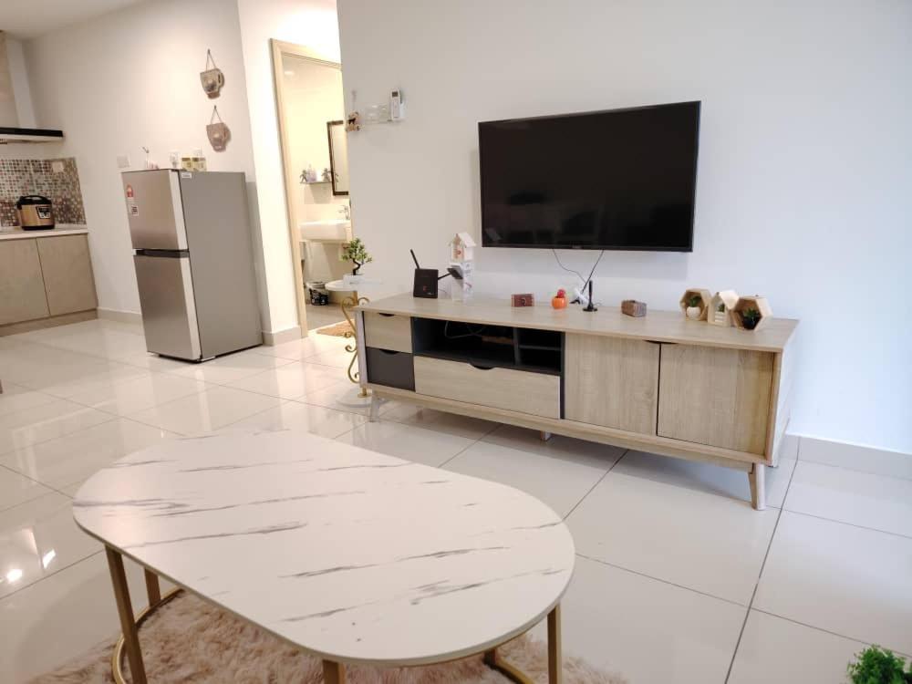 Mid Valley Megamall View Southkey Mosaic 3BR 2FREE By Natol