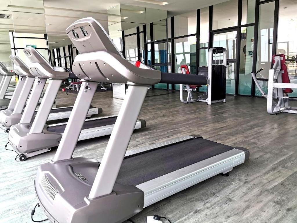 MidValley MegaMall View Southkey Mosaic 2BR 2FREE By Natol