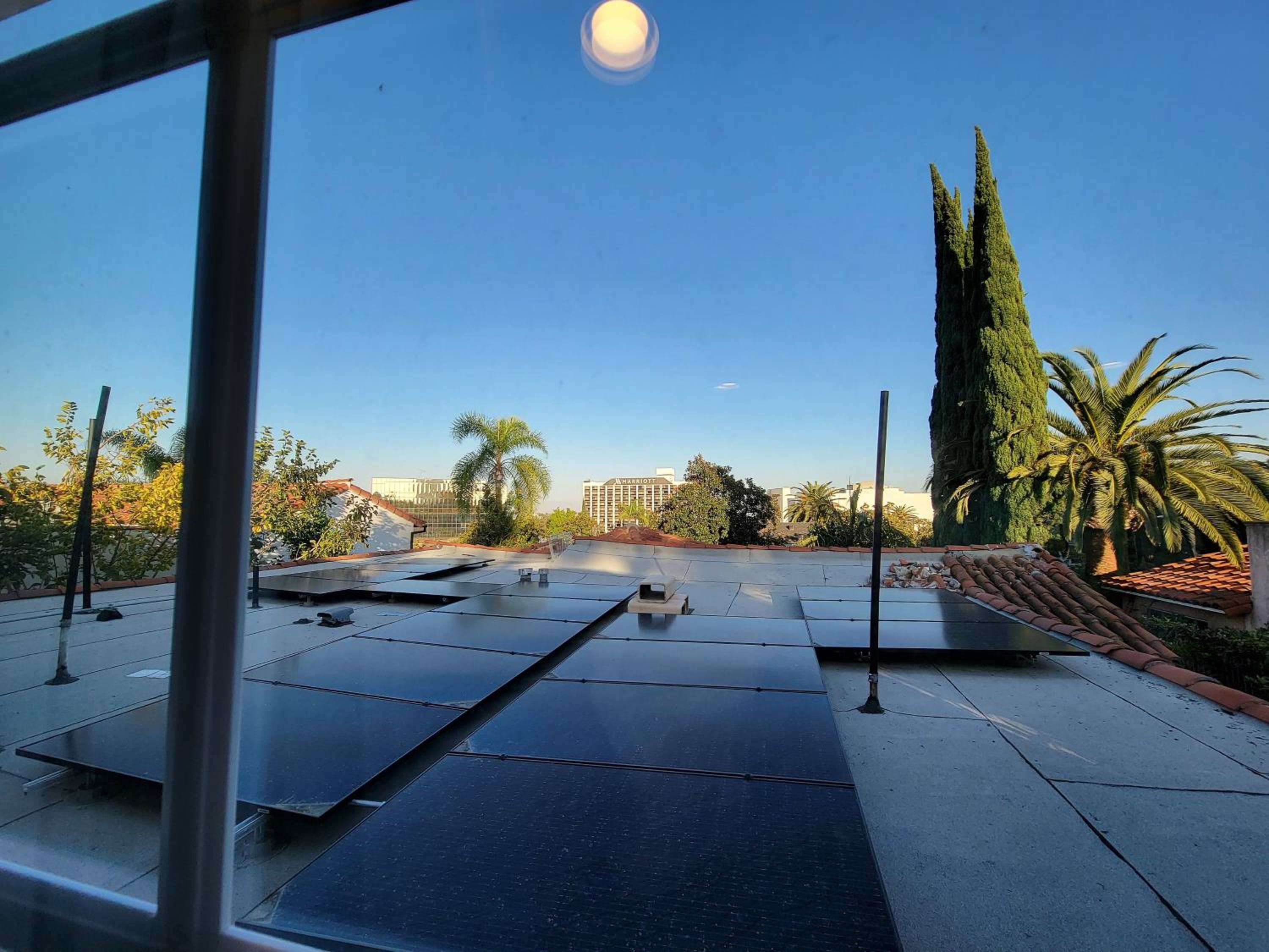 3 bedroom apartment near MrC with patio area 5 minutes to Rodeo Drive