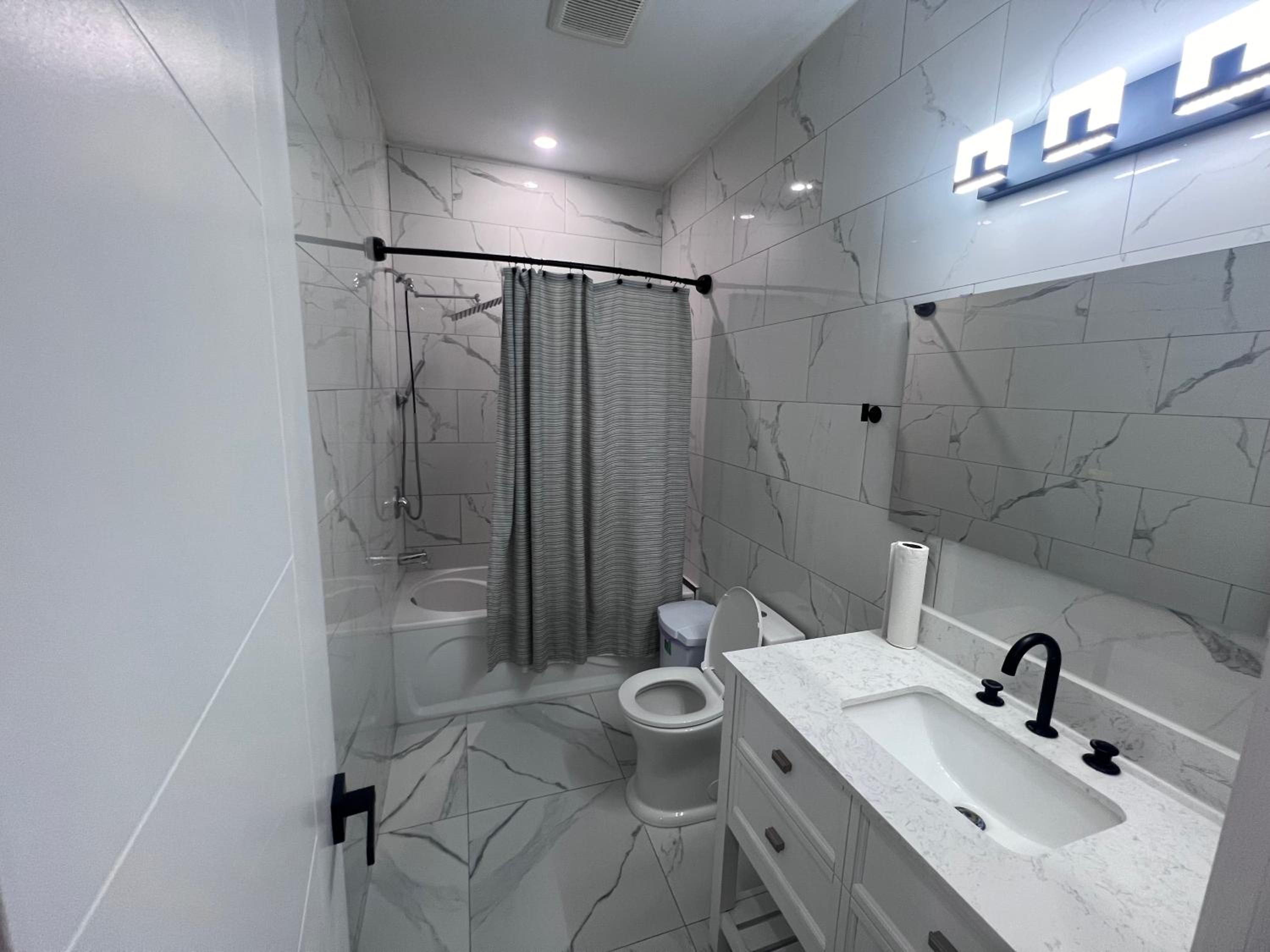 Cambridge Vacations - B5 Private Room In Cambridge - Property Image 3