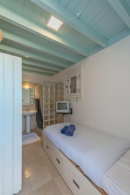 Luxury apartment on the Marina