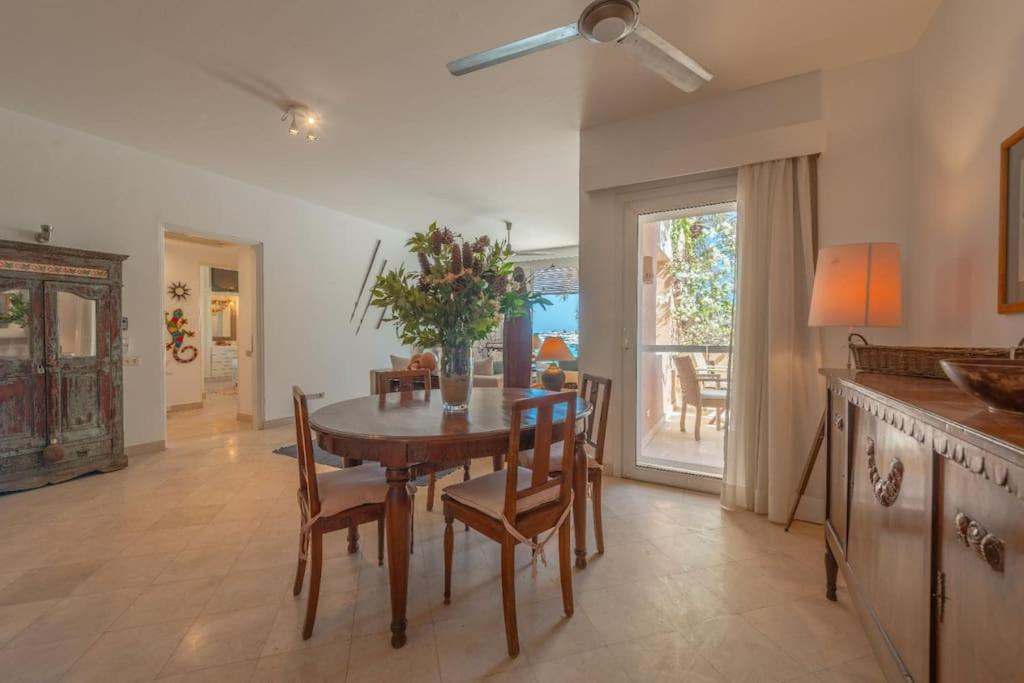 Luxury apartment on the Marina