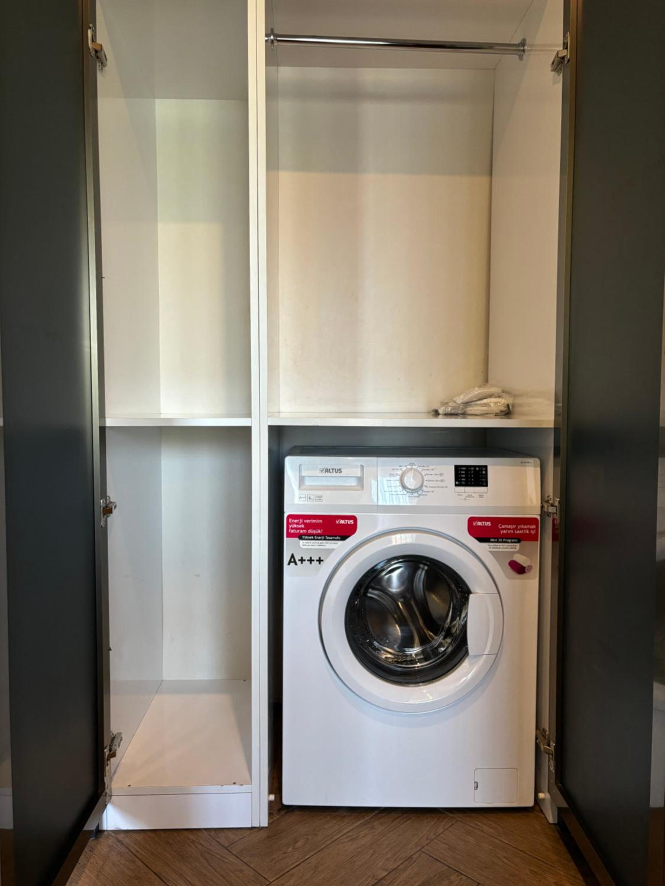 Aldino Residence - Image 98