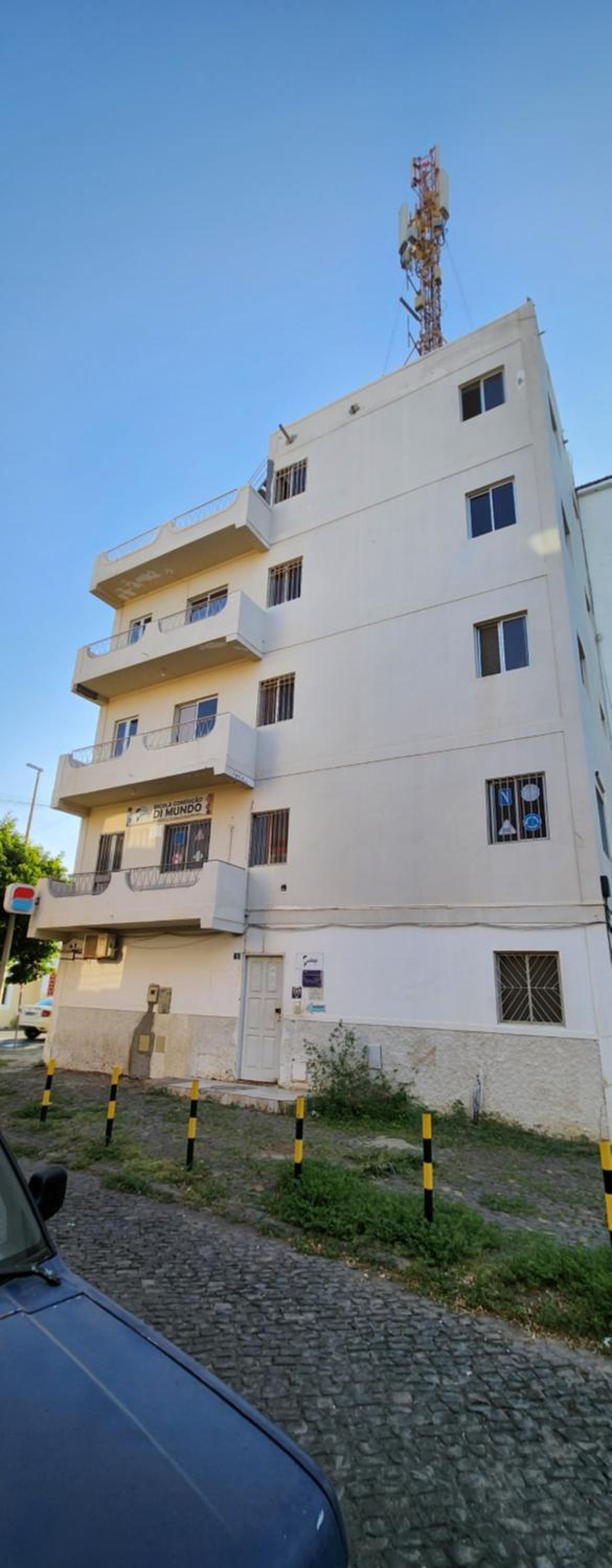 Meeting Point Hostels-Praia Beachwalk-NO CASH ACCEPTED-Also in Fogo & Tarrafal