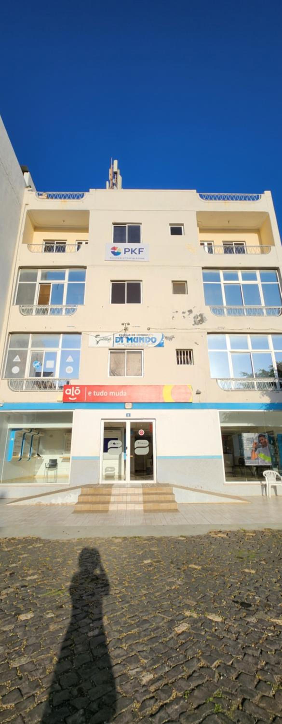 Meeting Point Hostels-Praia Beachwalk-NO CASH ACCEPTED-Also in Fogo & Tarrafal