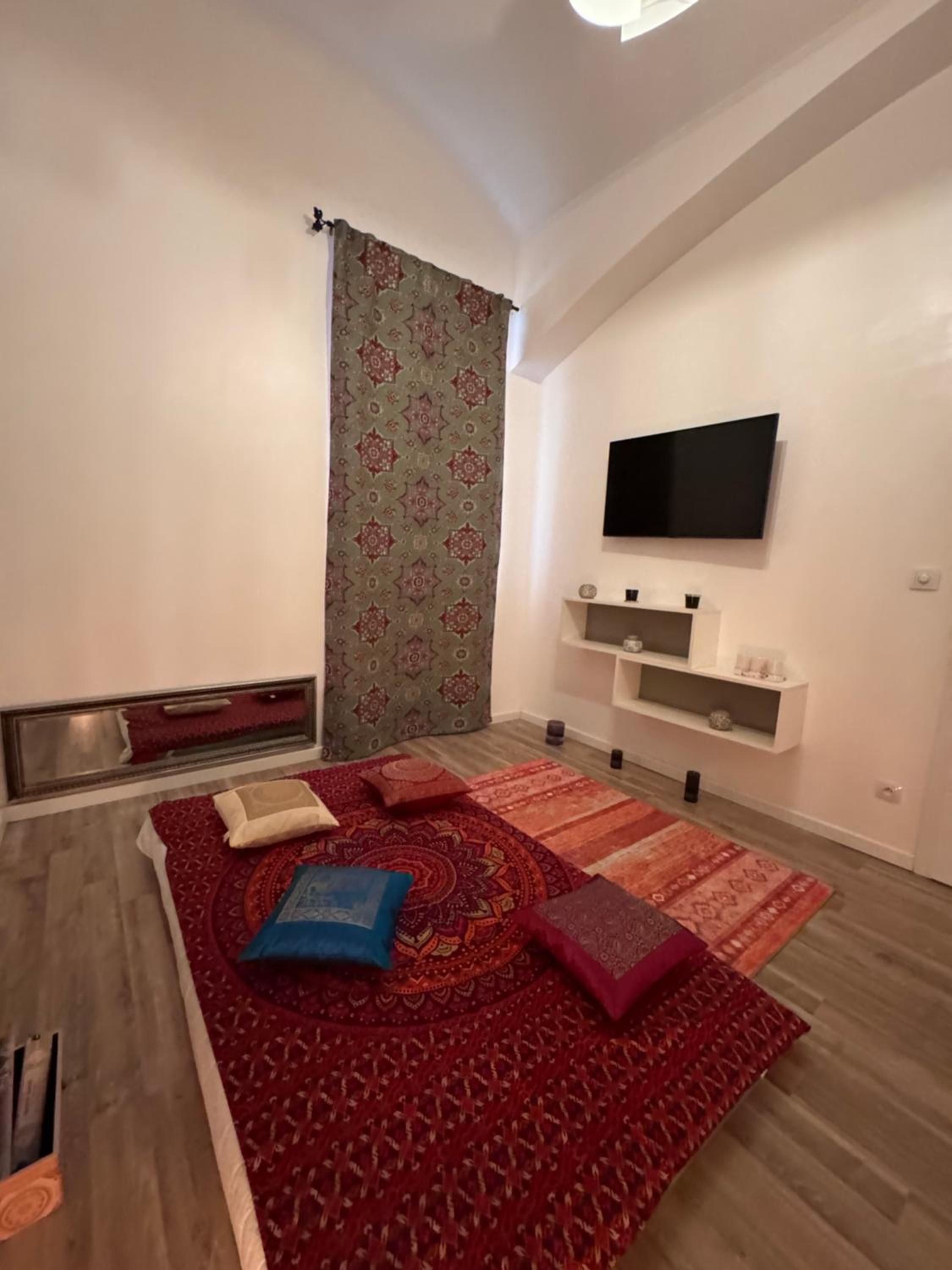 8- Little Prague Home