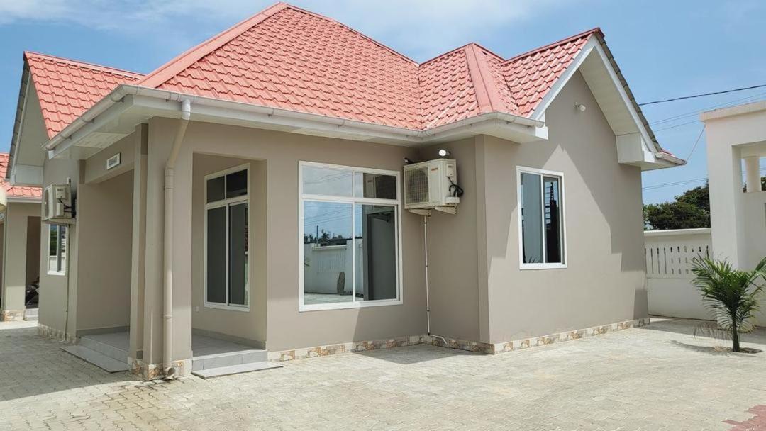 Kisangwa Apartments view 3