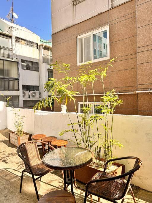 Anri forest Stay front yard