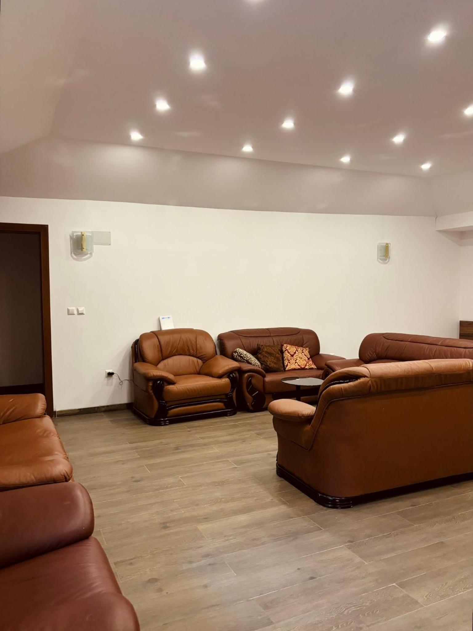 Pool & Rest Holiday Home 3D