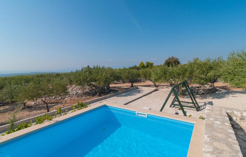 Holiday Home Stomorica - Secluded Olive Estate with Private Pool, Brač view 5