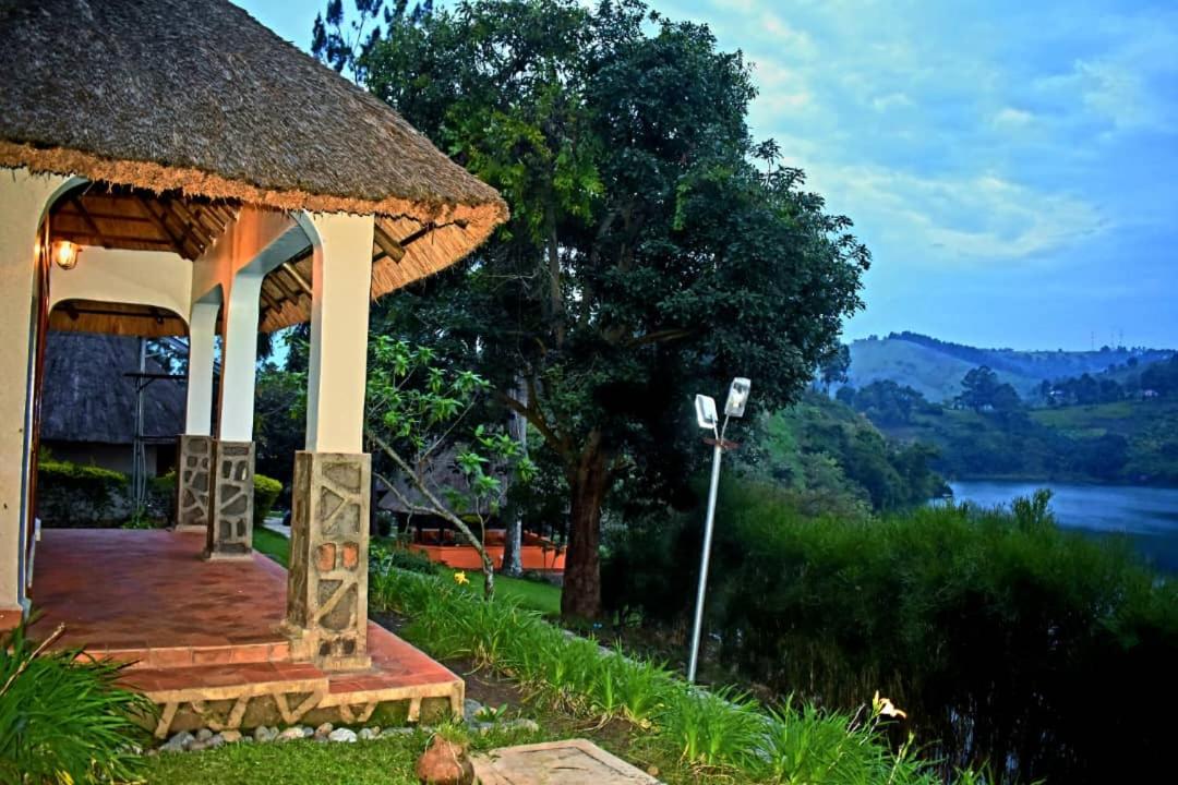 Bahundu Safari Lodge