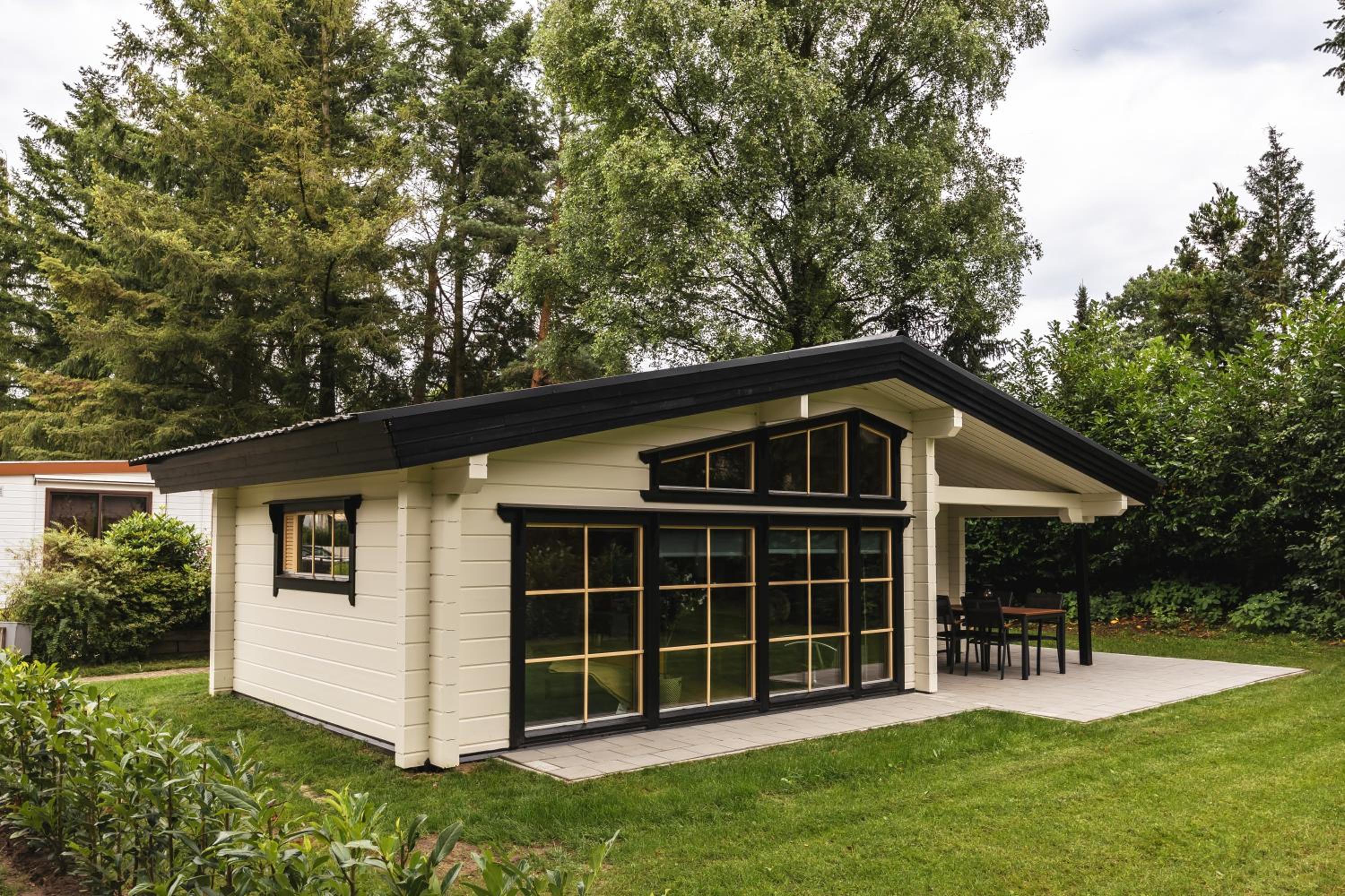 Houten chalet 'De Blokhut' view 3
