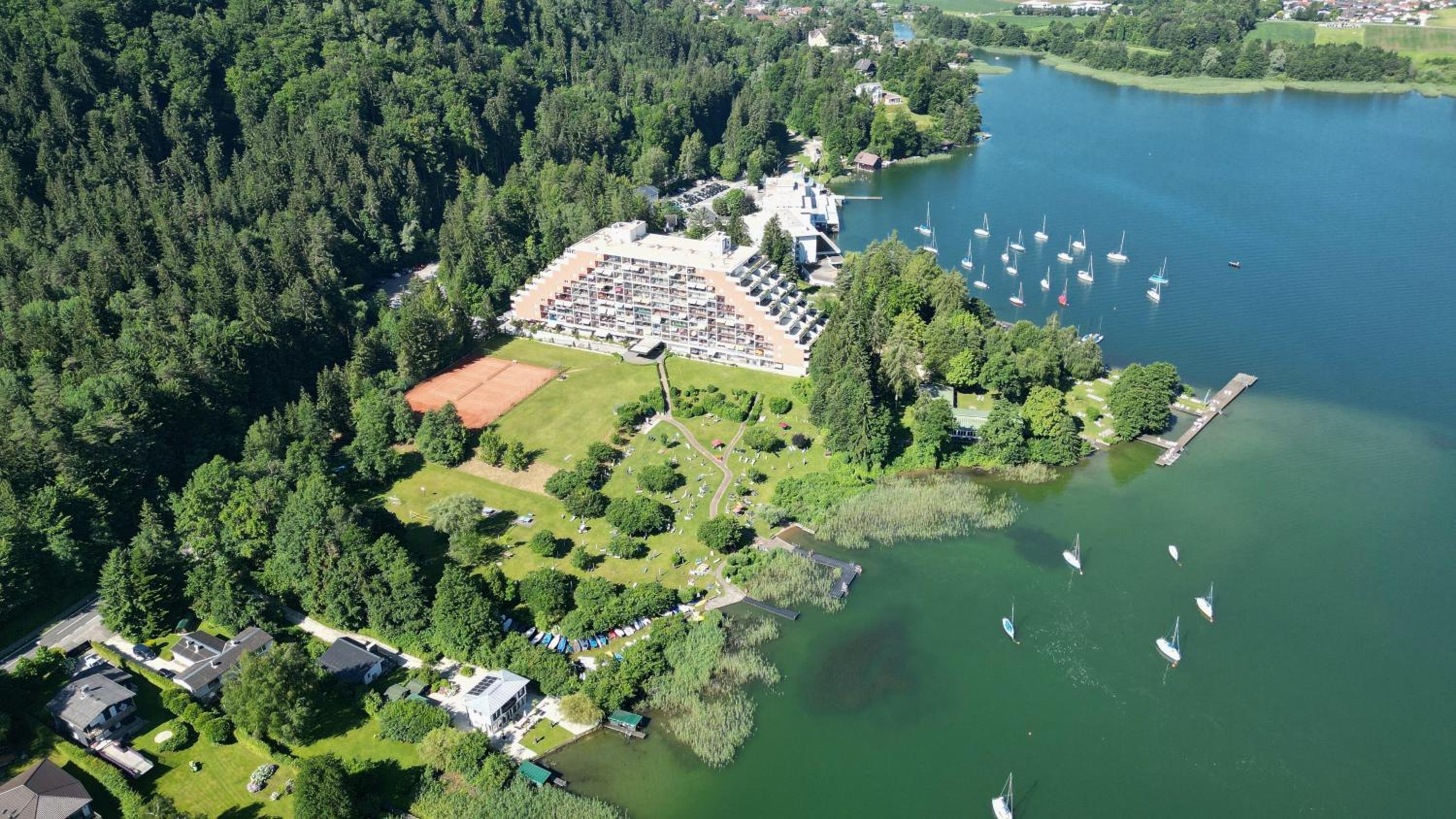 LB5 Seeappartement Haus Landskron mit direktem Seezugang am Ossiachersee