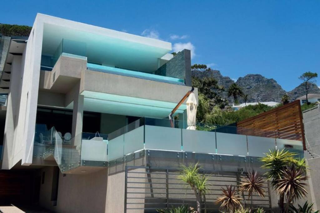 Camps Bay Getaway view 5