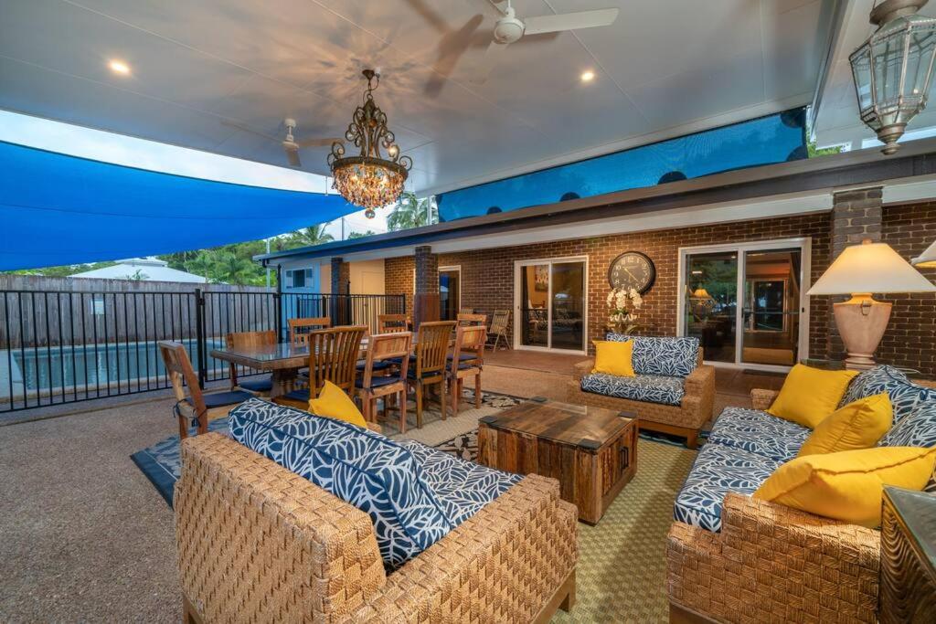 Absolute Beachfront WongaBelle- Pet Friendly
