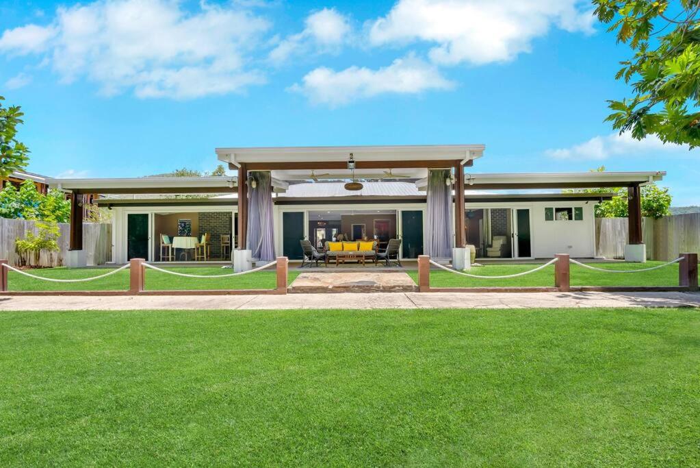 Absolute Beachfront WongaBelle- Pet Friendly