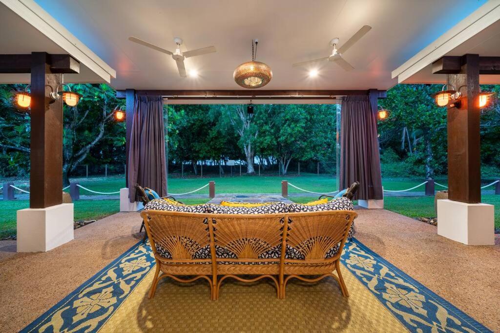 Absolute Beachfront WongaBelle- Pet Friendly