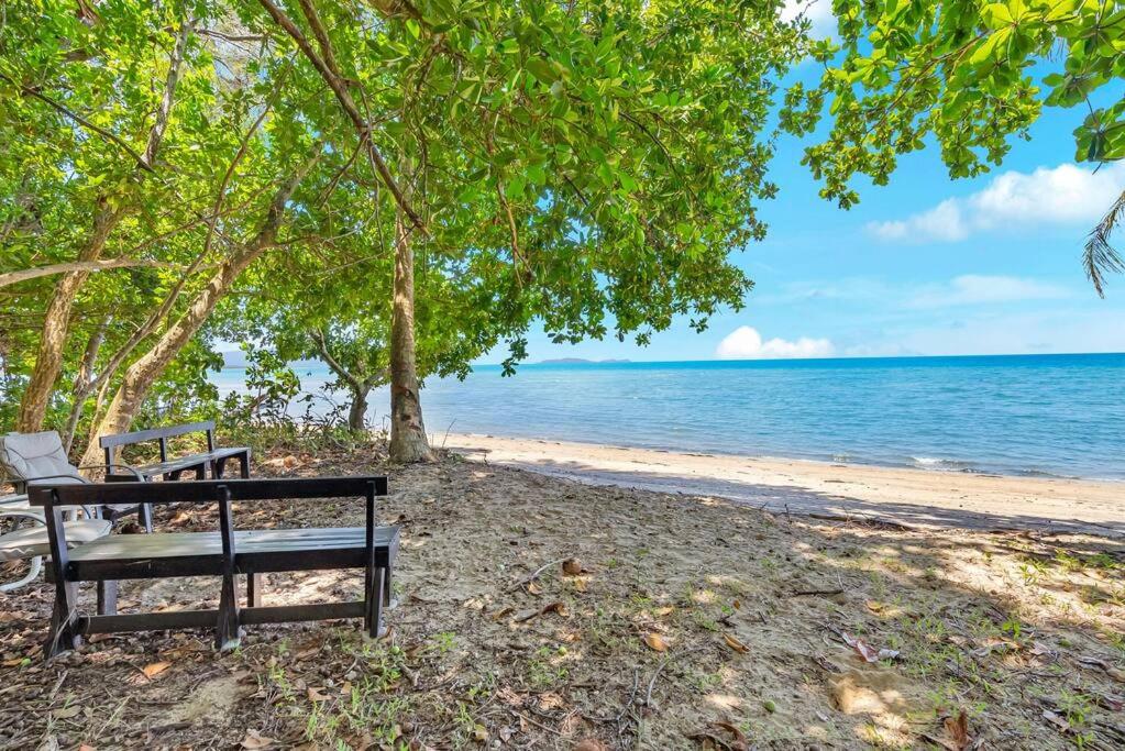 Absolute Beachfront WongaBelle- Pet Friendly