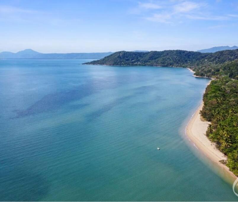 Absolute Beachfront WongaBelle- Pet Friendly