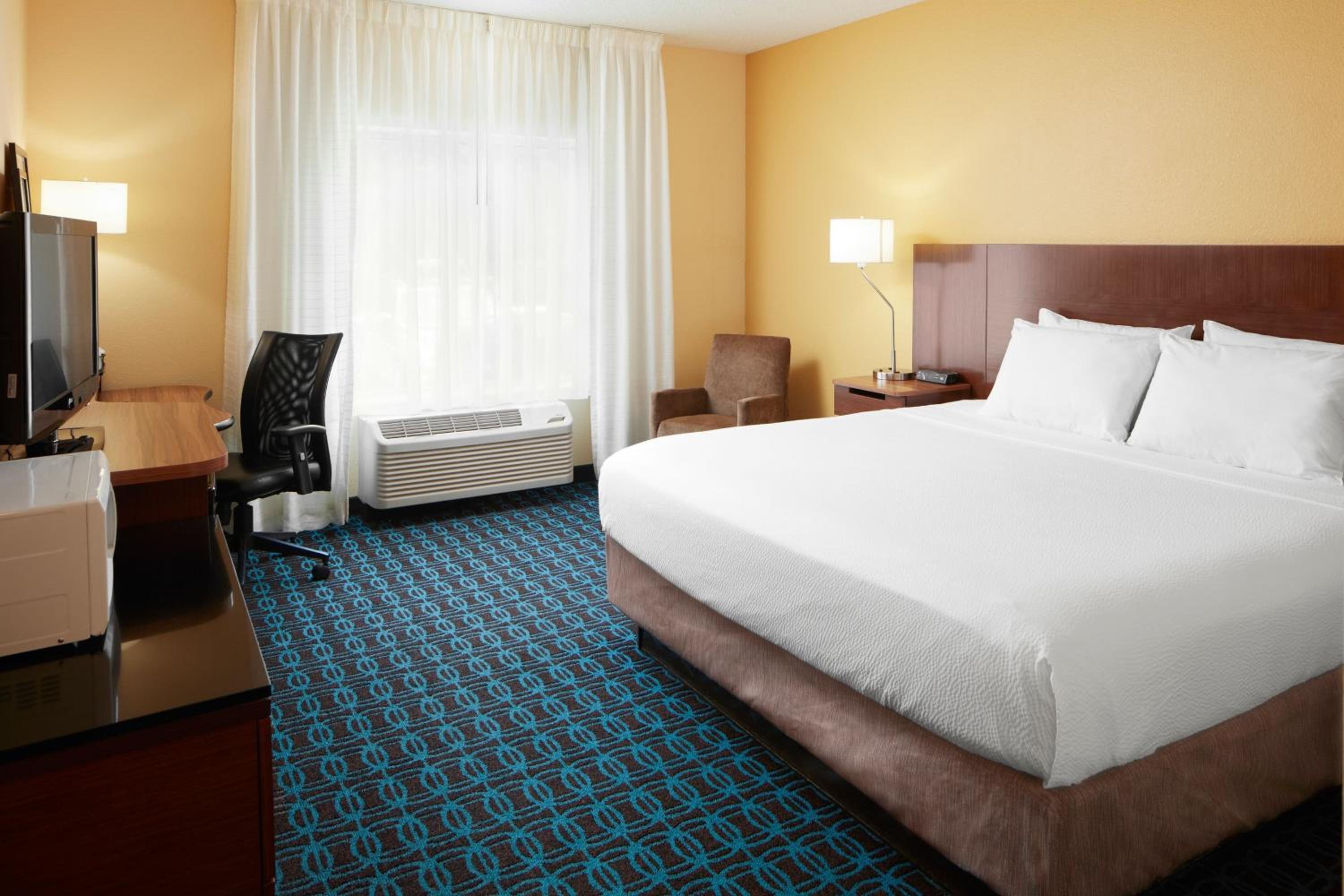 Frankfort Vacations - Fairfield by Marriott Frankfort - Property Image 27
