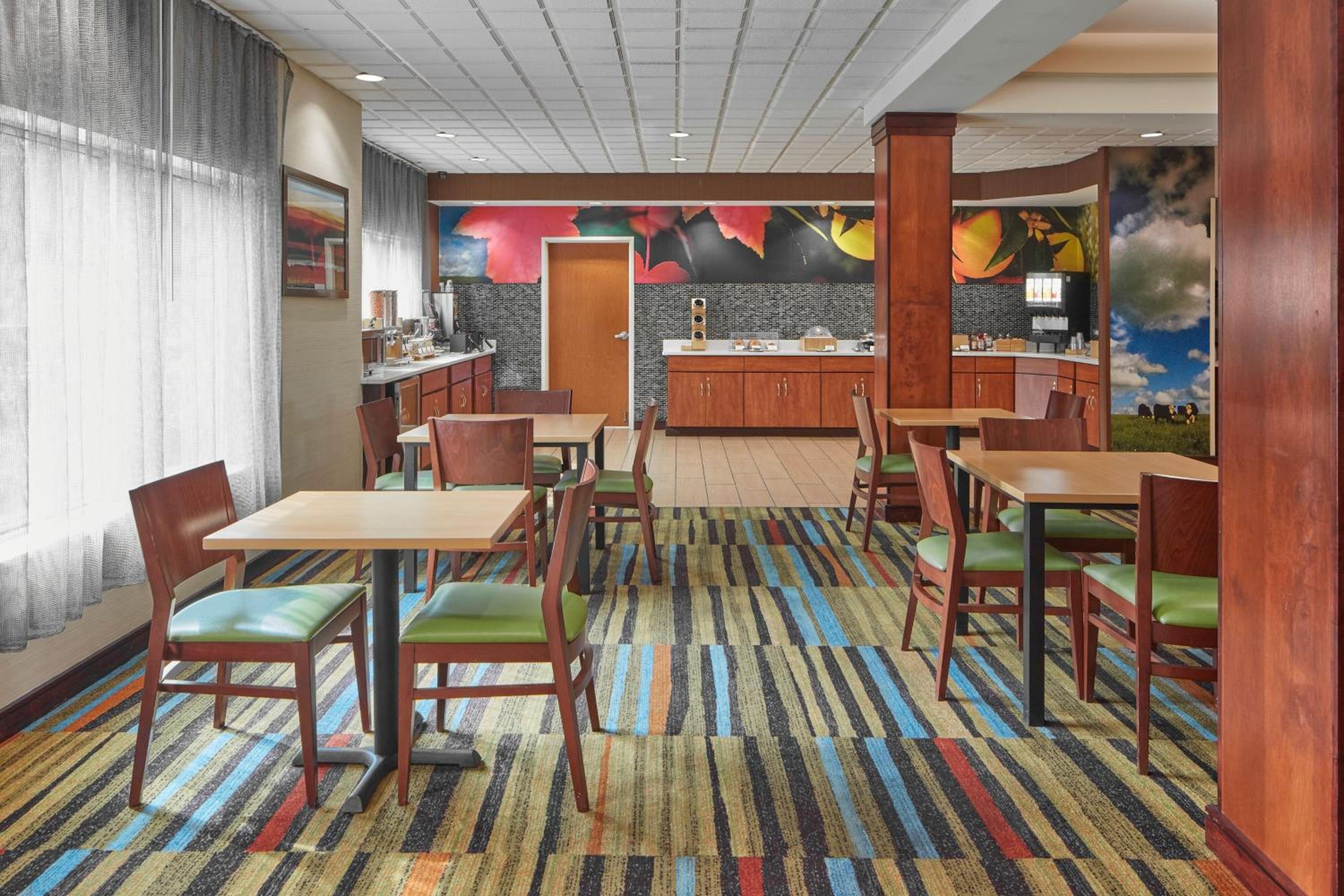 Frankfort Vacations - Fairfield by Marriott Frankfort - Property Image 8