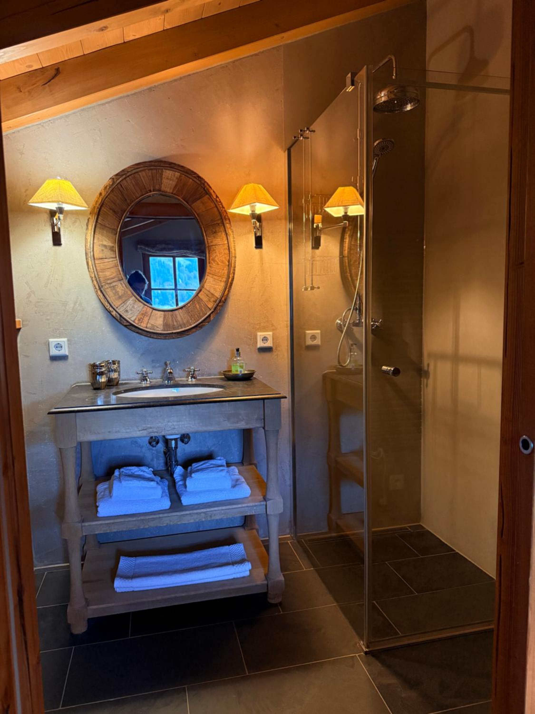 Lux Chalets