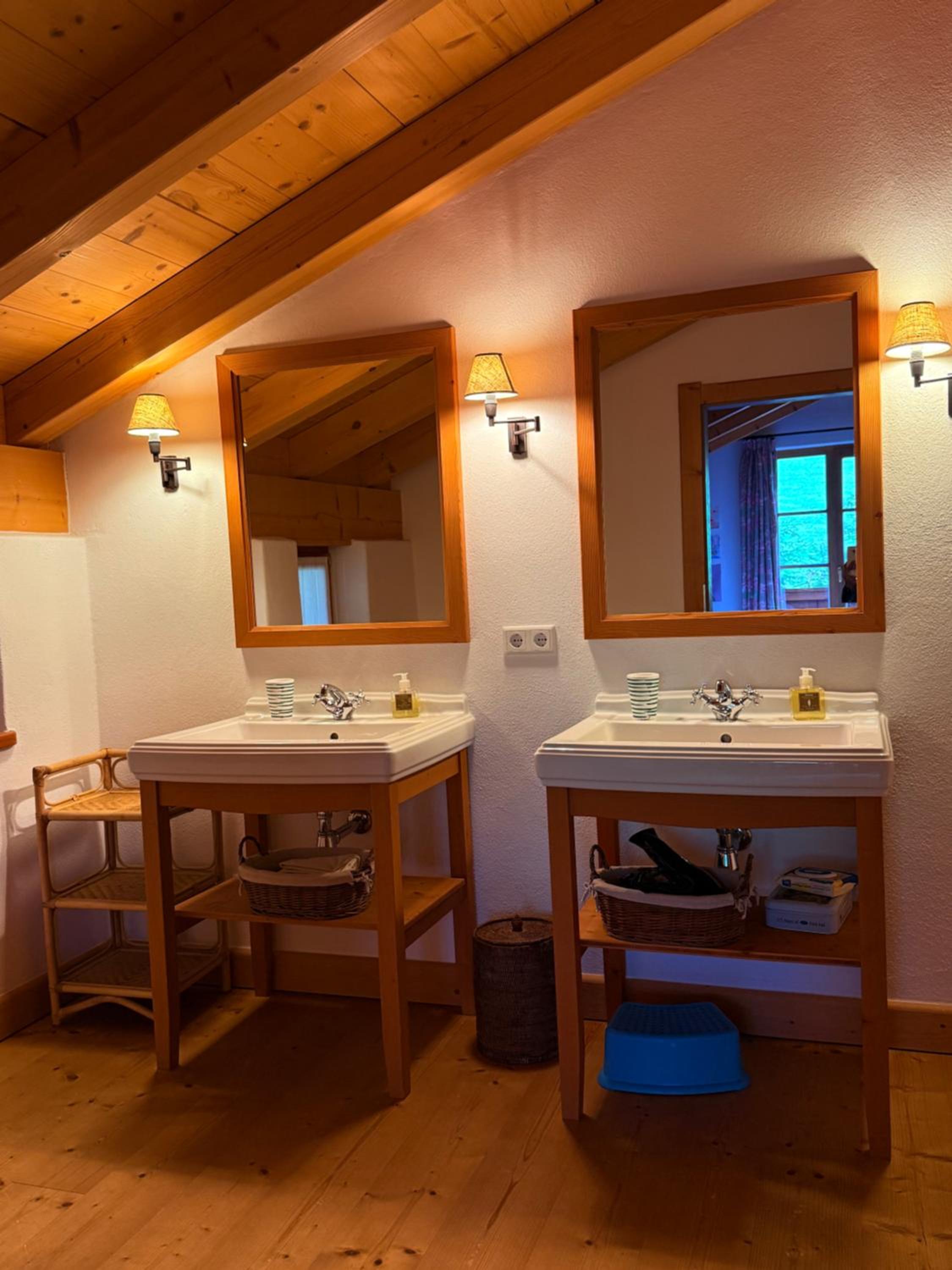 Lux Chalets