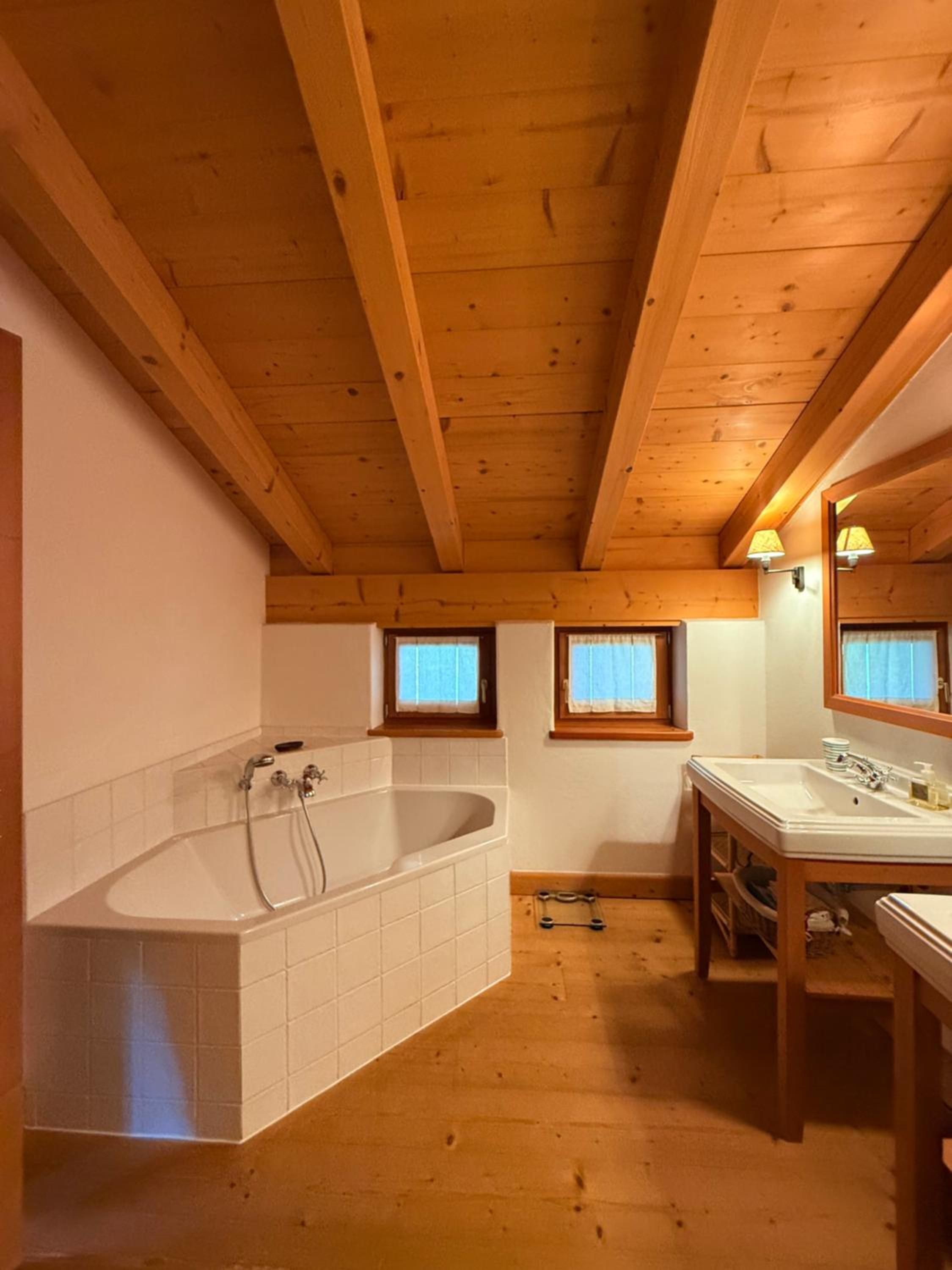 Lux Chalets