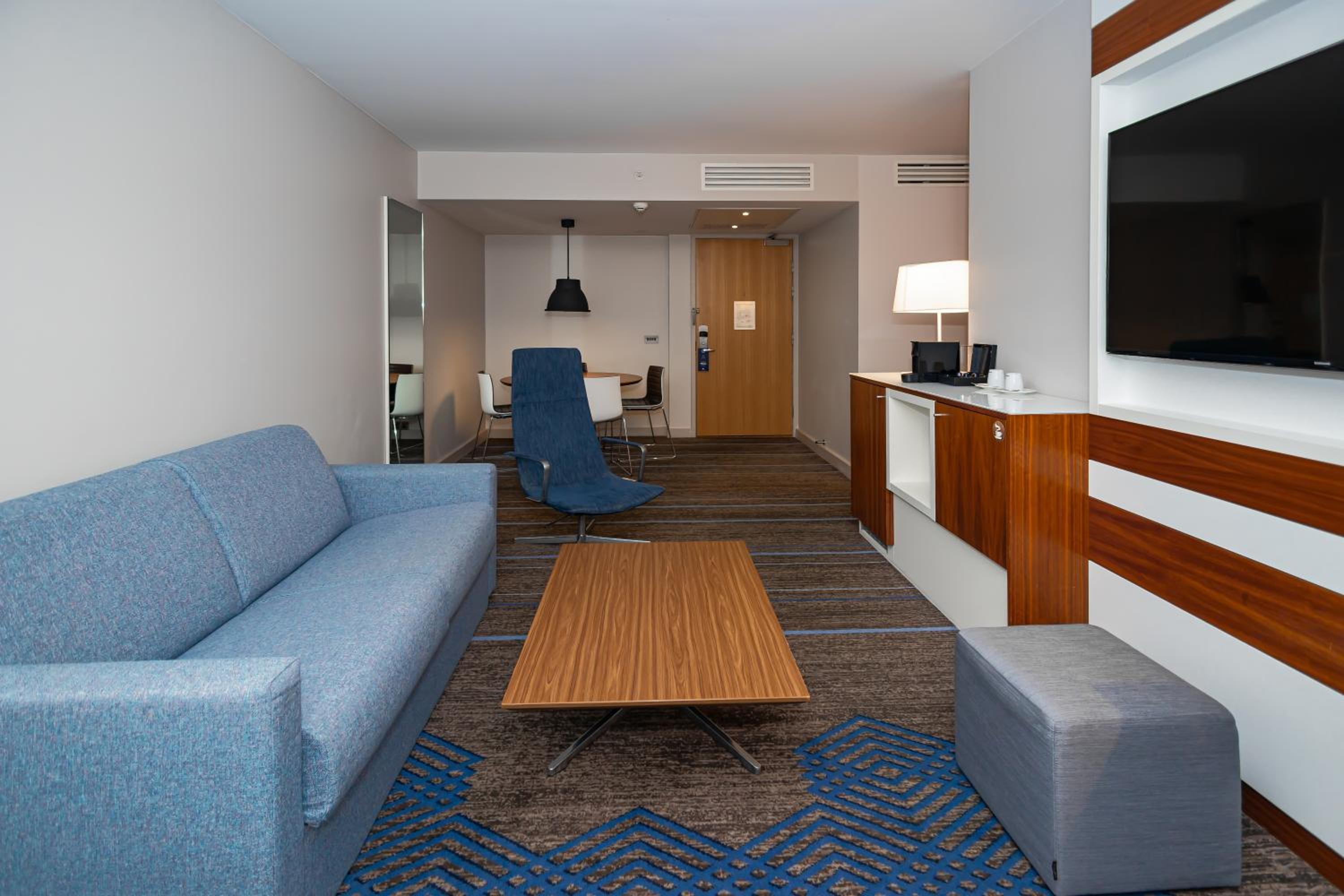 DoubleTree by Hilton Hotel London - Tower of London-3