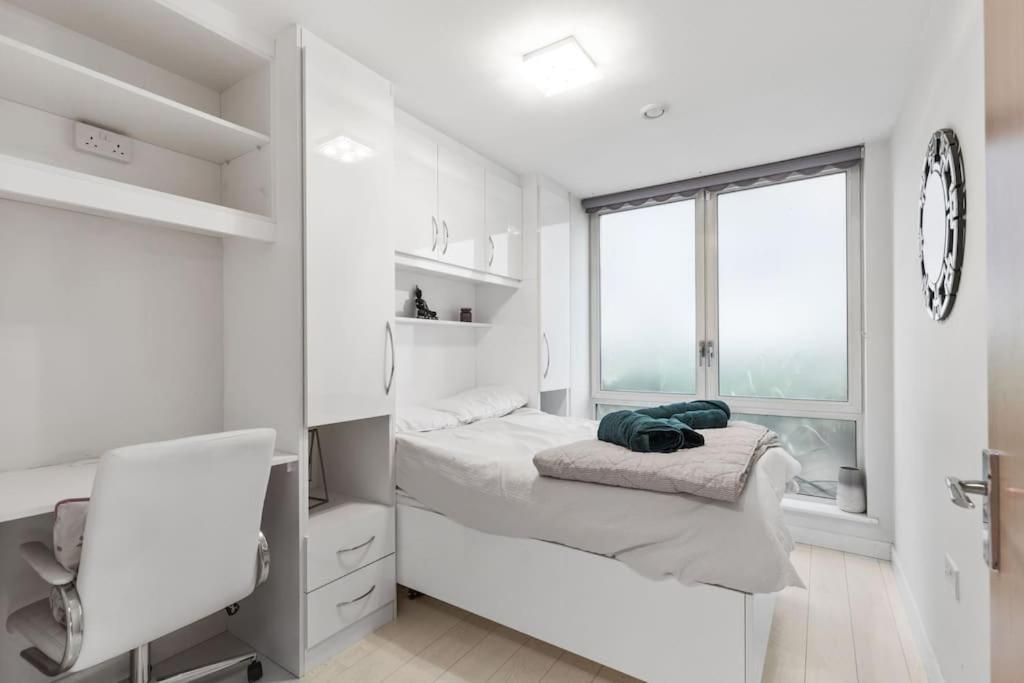 Luxury Home In London view 3