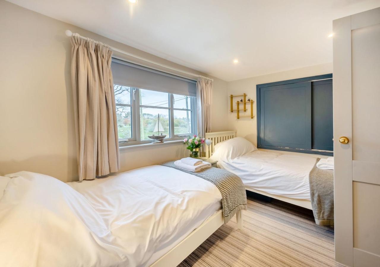 4 Bed in Southwold oc-hskimm
