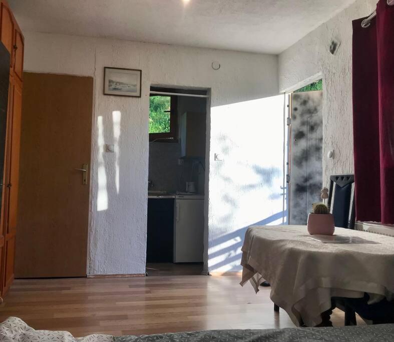 Studio apartman VB