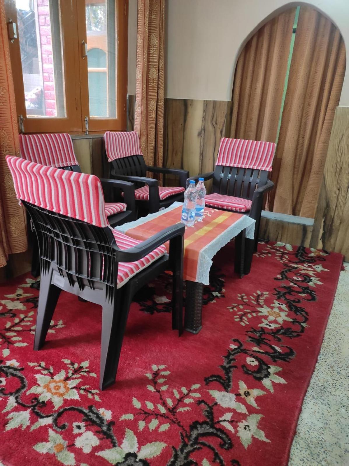 Serene Kashmir Homestay view 2