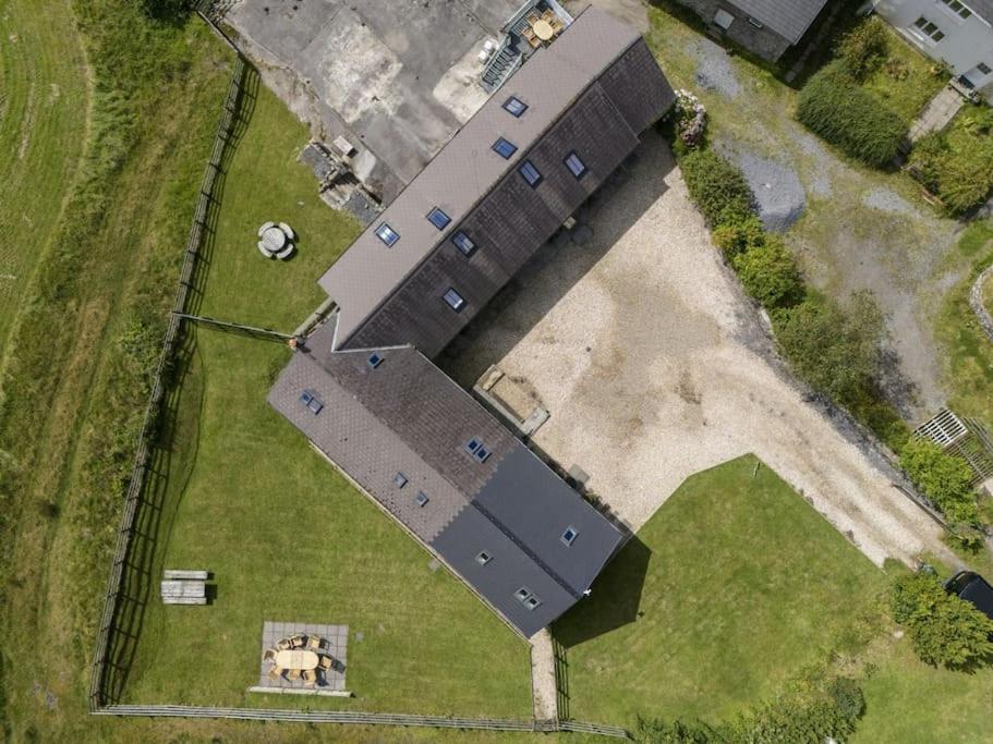 Countryside Escape Tywi Barn in Brecon Beacons view 5