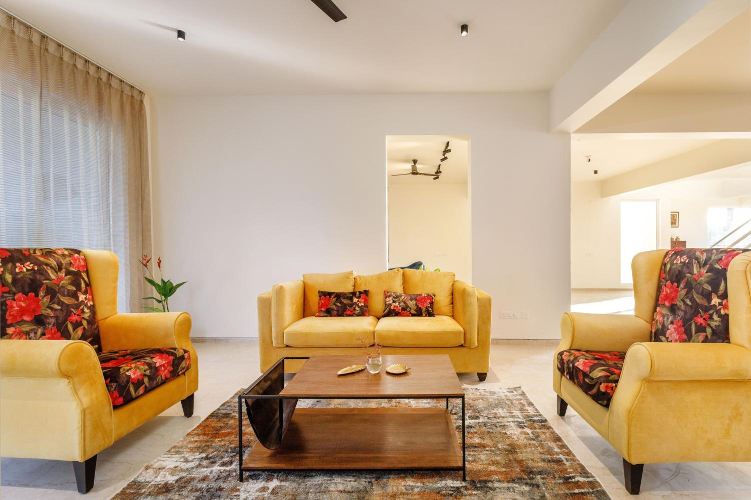 Golfshire Luxe Villa by StayJadeJacuzzi HugeLawn view 5