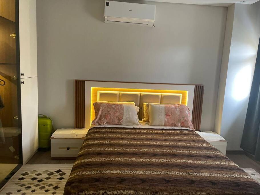 Luxury hotel apartment