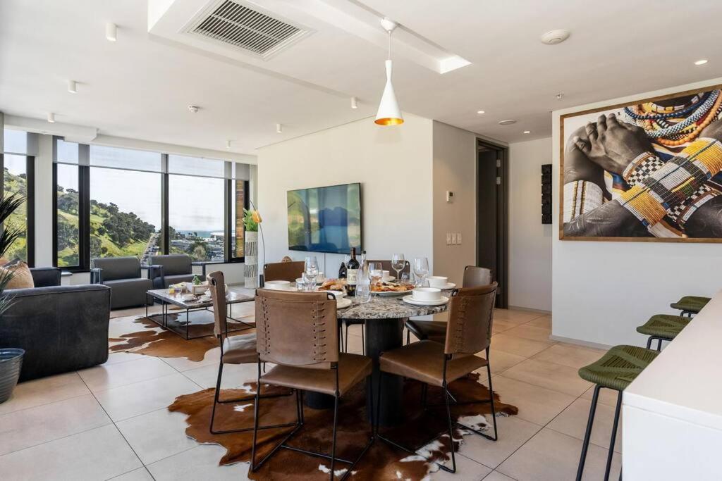 1509 on Strand - Luxury Apartment in Cape Town CBD
