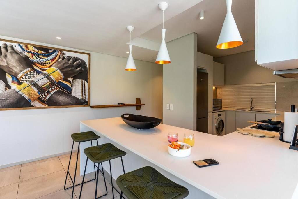 1509 on Strand - Luxury Apartment in Cape Town CBD