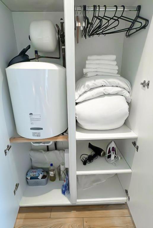 Stylish Studio in Piccadilly Central London VR2