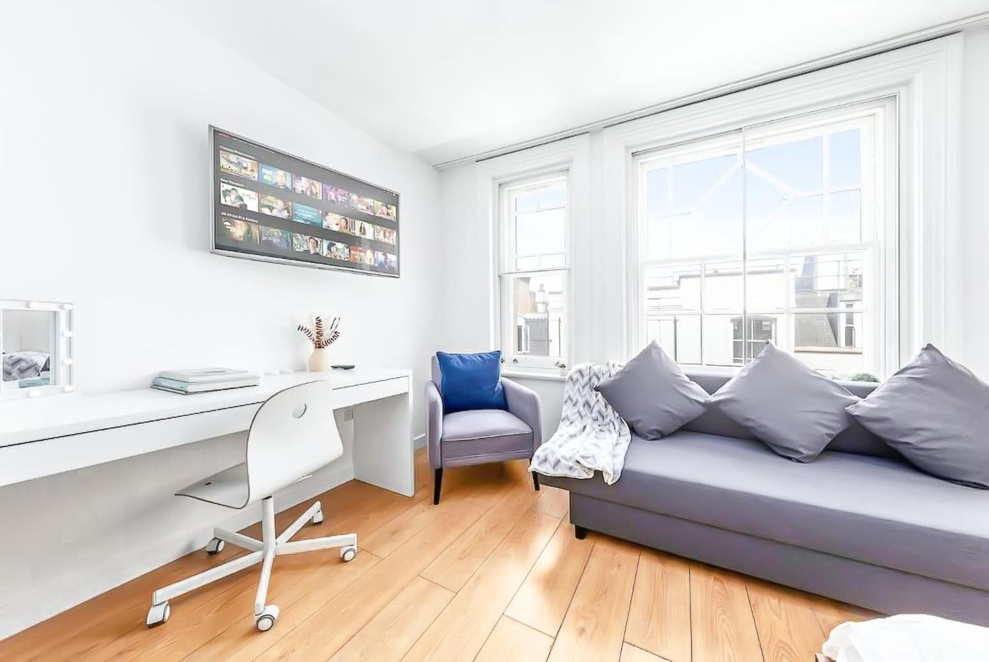 Piccadilly, Soho 1 BR Sleep 6 VR1