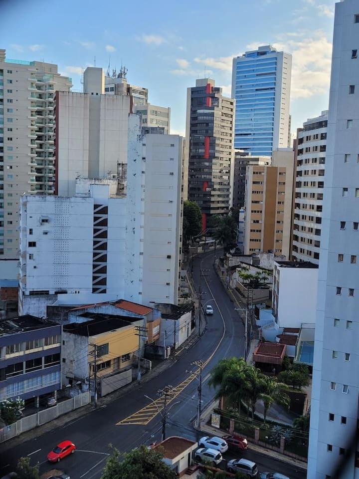 Apt 2 quartos Mobiliado no porto da barra 90m2 12 andar