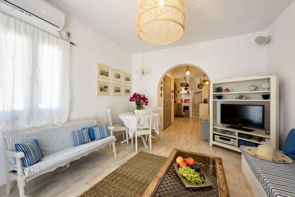 Naousa - 3BR House - Villa Hara