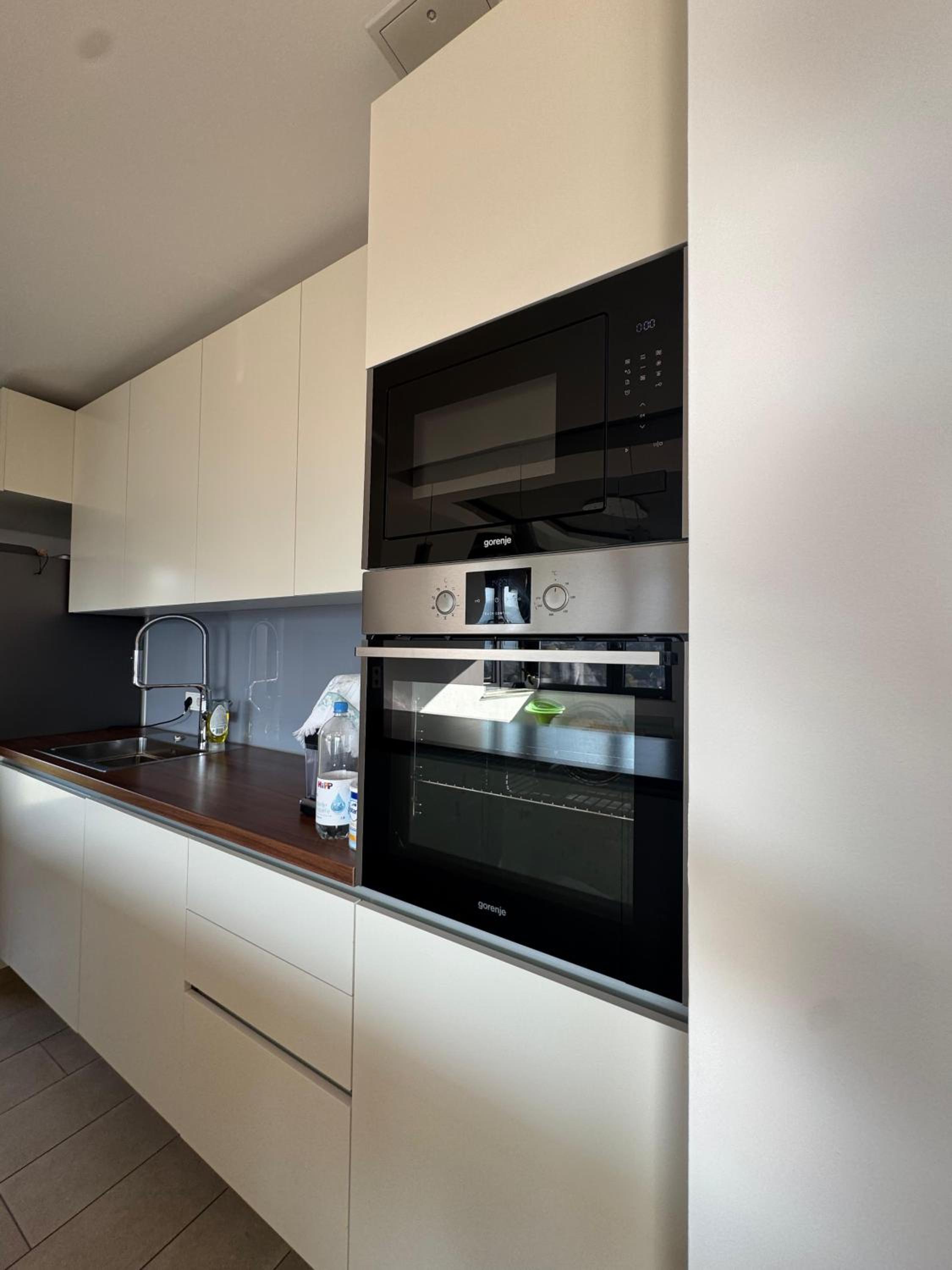 Luxury 3 Bedroom Apartment with Balcony & City View GreenResidence Sarajevo