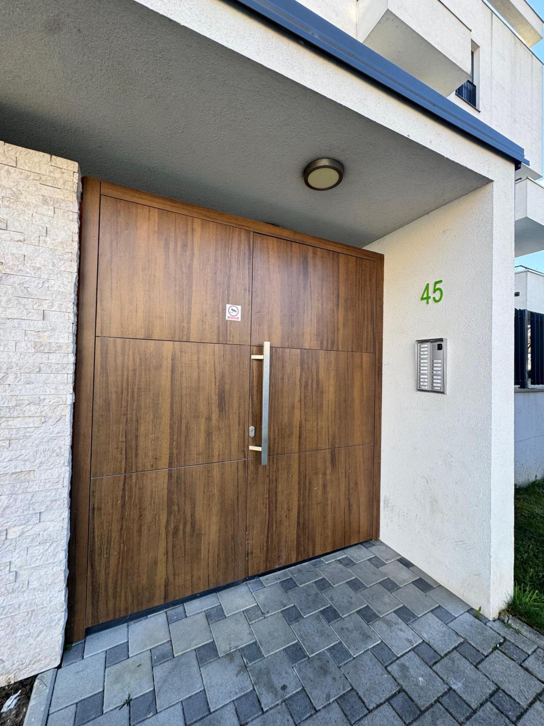 Luxury 3 Bedroom Apartment with Balcony & City View GreenResidence Sarajevo