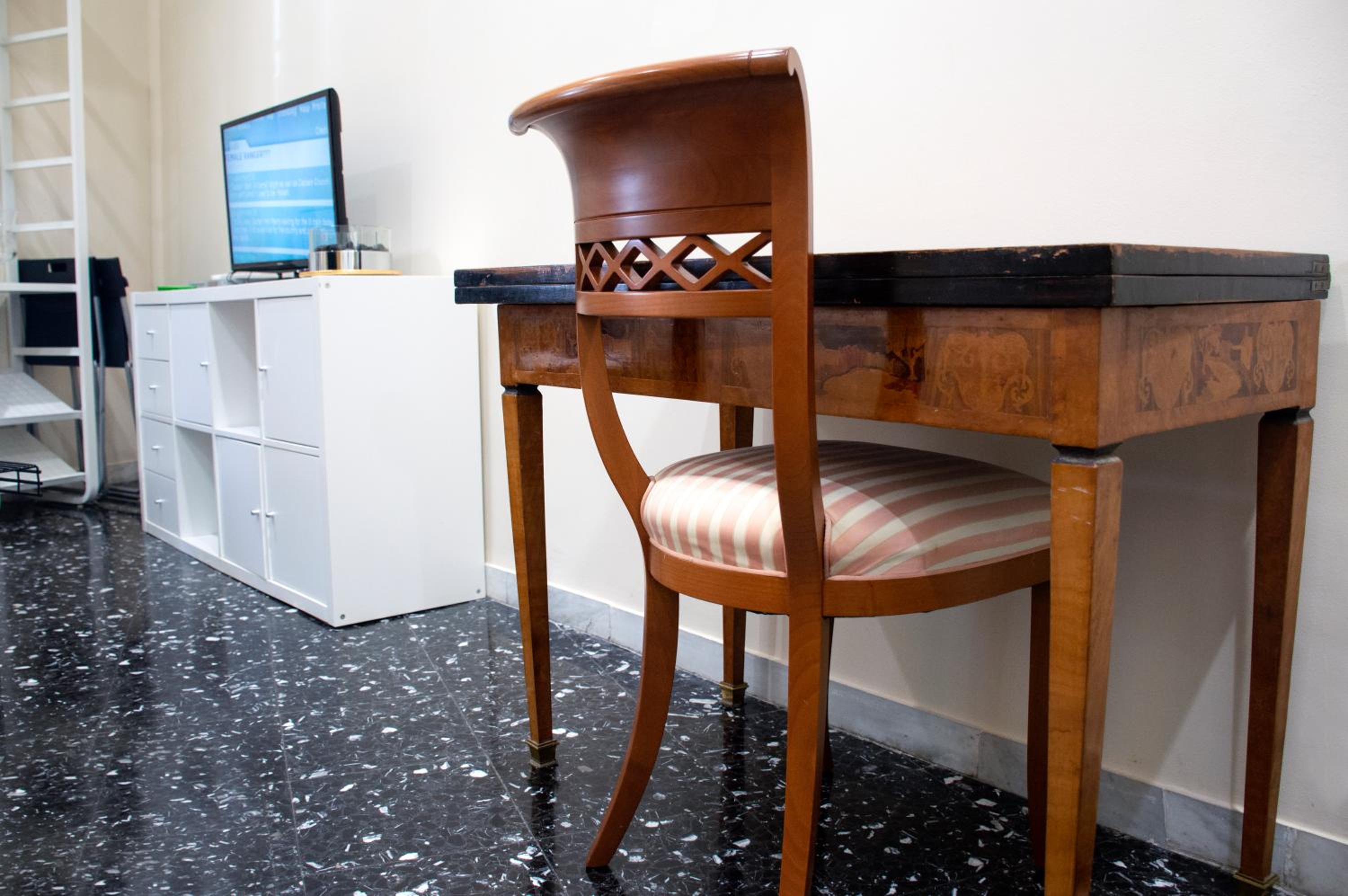Luxury Suite Station