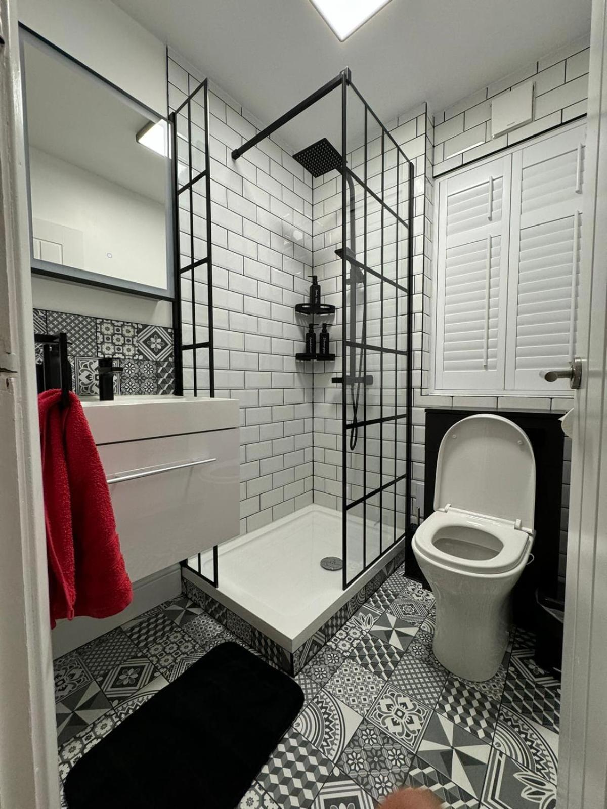Newly refurbished ,chic, attractive 3 bedroom flat
