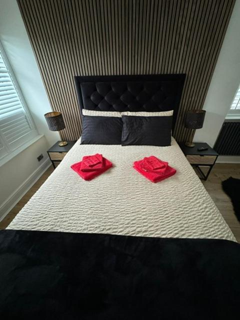 Newly refurbished ,chic, attractive 3 bedroom flat
