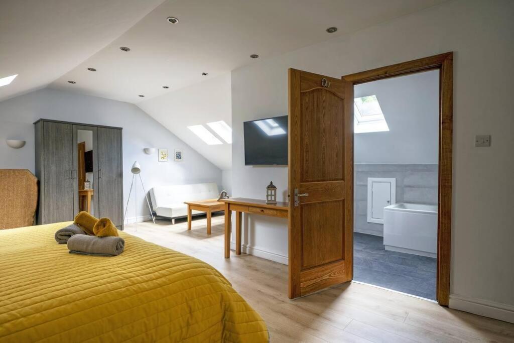 Spacious Teilo Barn Near Castles & Hiking Trails view 4