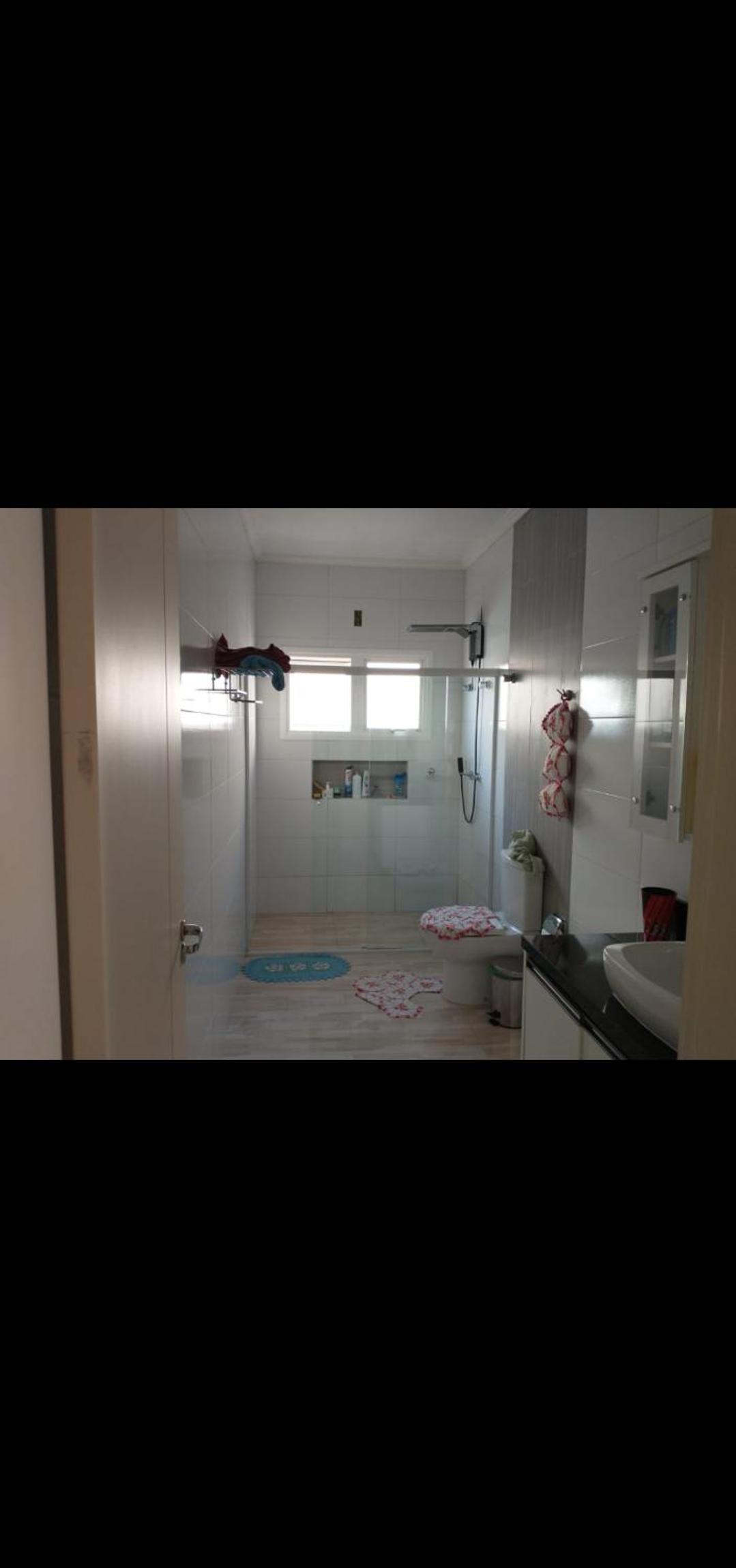 Casa 4 quartos a 2 km da praia da Cachoeira do BJ