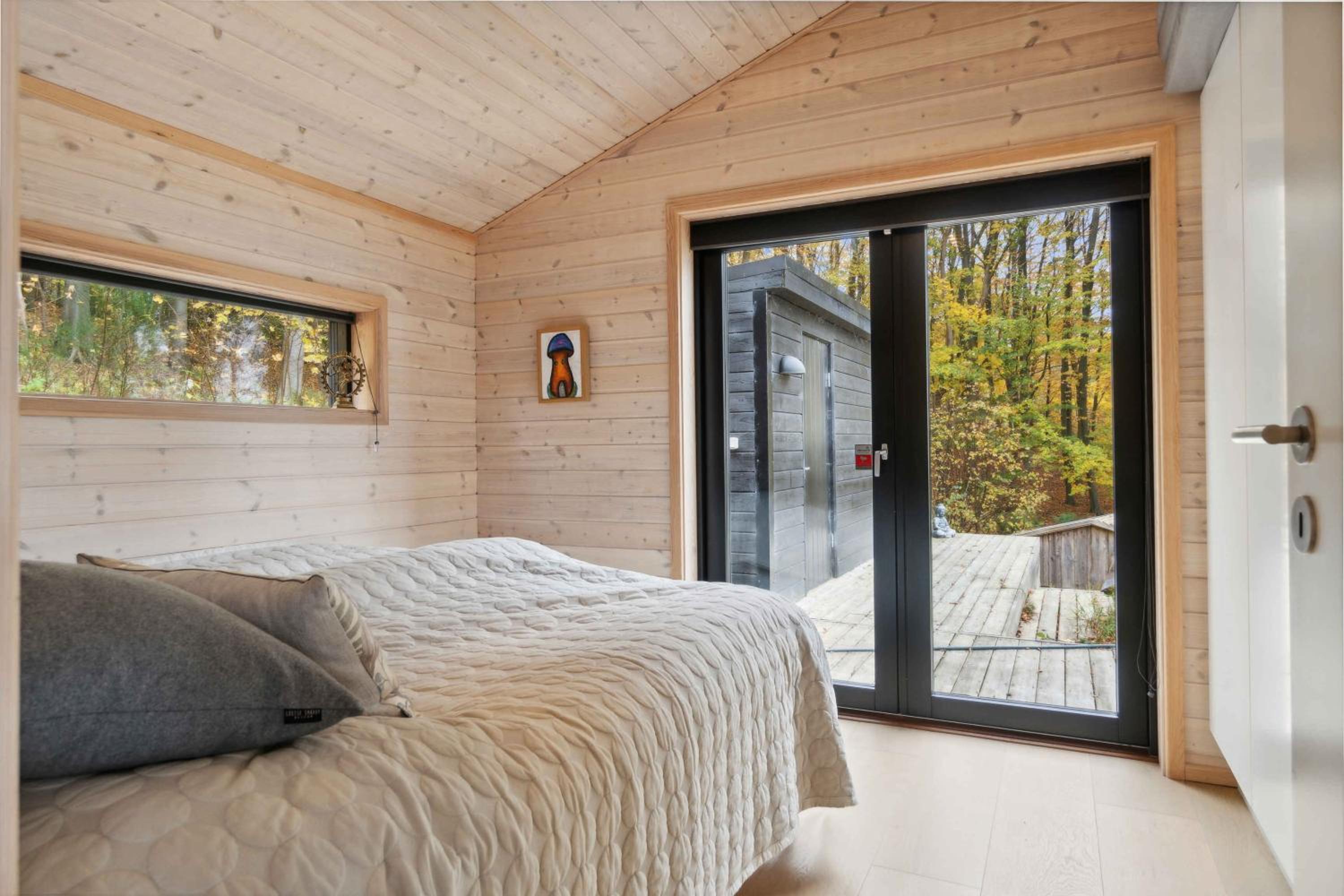 Wonderful Holiday Home With Sea View